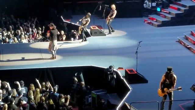 GnR - Paradise City - Inglewood Forum - November 29, 2017 смотреть онлайн