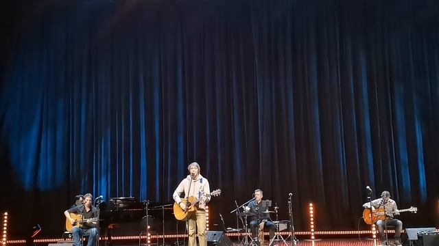 Алексей Хомчик и группа Ирония судьбы "Мне твердят" в киноклубе Эльдар 09.04.2022 смотреть онлайн