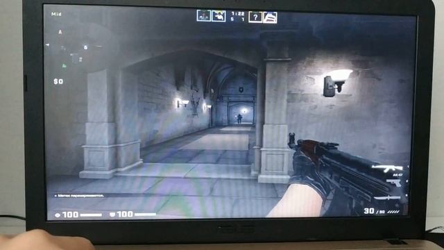 КАК Я ИГРАЮ В CS:GO НА САМОМ ДЕЛЕ? HandCam в НАПАРНИКАХ с ноутбука! смотреть онлайн