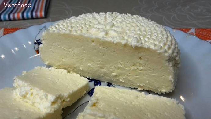 Адыгейский сыр. Из магазинного МОЛОКА и КЕФИРА. Отличный рецепт домашнего сыра. смотреть онлайн