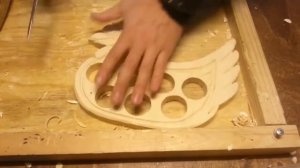 Подставка для пасхальных яиц из дерева. Пасхальная Курочка