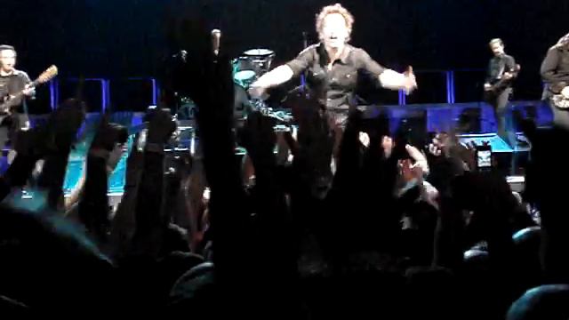 Springsteen Dutch Forum 28-11-2007 Long walk home смотреть онлайн