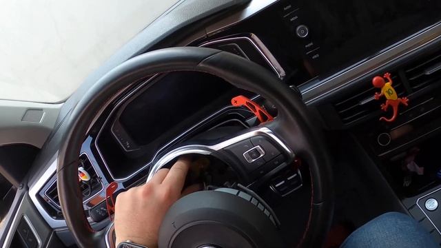 VOLANTE GTI NO VOLKSWAGEN POLO HIGHLINE - PROJETO POLO R-LINE - TUTORIAL TROCANDO VOLANTE смотреть онлайн