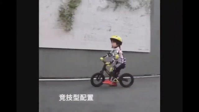 Xiaomi 700Kids Racing Scooter смотреть онлайн