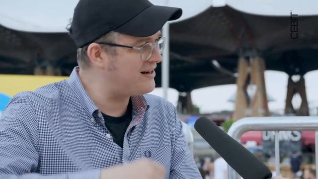 CEBIT D!talk | Interview Sascha Pallenberg, Daimler