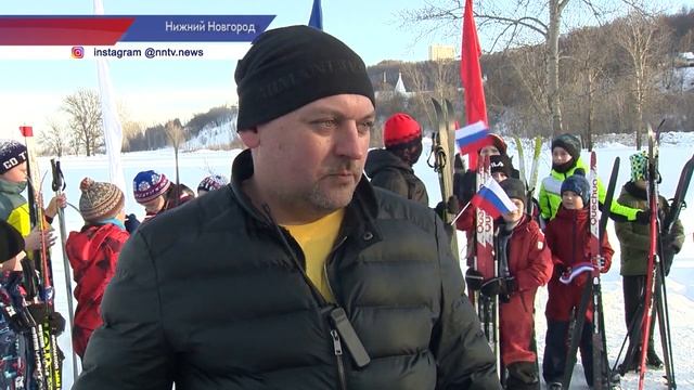 Новая лыжня открылась в Православном парке на набережной Гребного канала смотреть онлайн