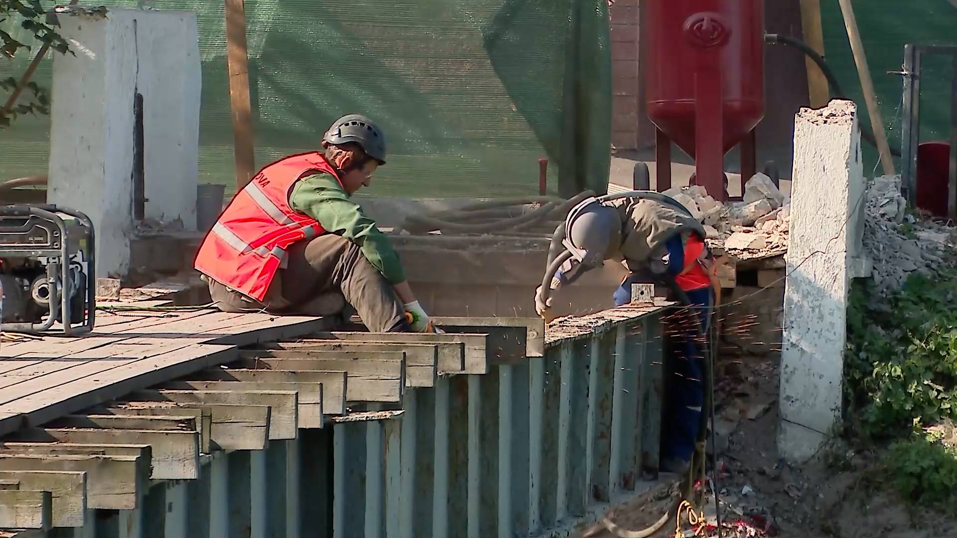 Ремонт моста через Похвалинский съезд смотреть онлайн