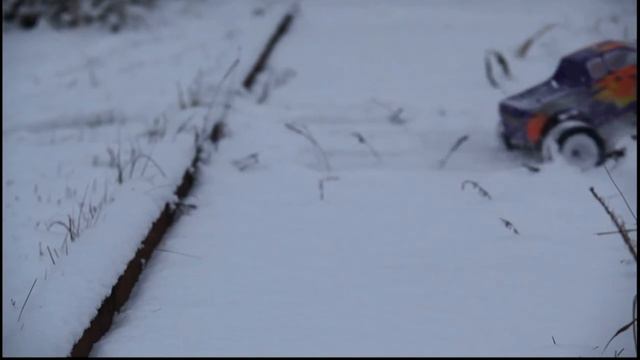 Тестирование новых игрушек: HSP Brontosaurus и Canon EOS 5D Mark II