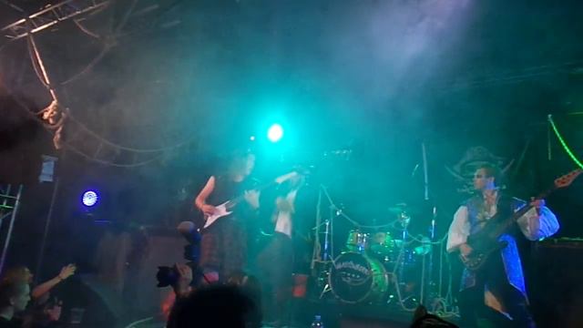 Кровавый риф - Деревянная нога (Гластонберри 2020) смотреть онлайн