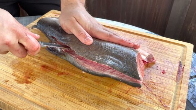 Идеальный нож для рыбалки / Разделка Горбуши ножом «Рыбак» / Кузница Медведь