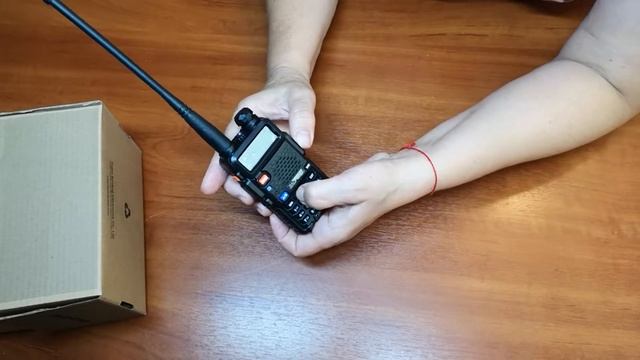 КРАТКИЙ ОБЗОР радиостанции BAOFENG UV-5R///Radio-Sila.ru смотреть онлайн