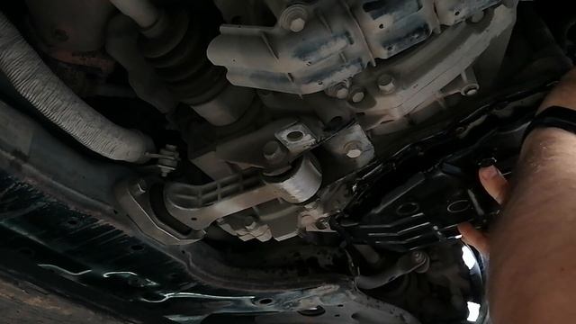 Полная замена масла в АКПП Kia Rio 3 своими руками на пеньке. смотреть онлайн
