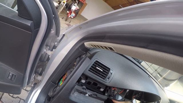 VW Passat B6 3C Instrument cluster tacho change red to black and white смотреть онлайн