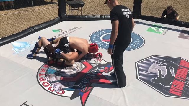 Первенство ДНР по панкратиону.Долбищук Артем.74 кг. смотреть онлайн