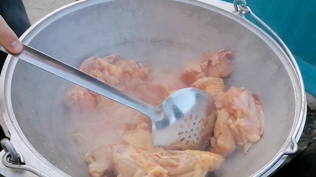 Чкмерули (курица по-грузински) смотреть онлайн