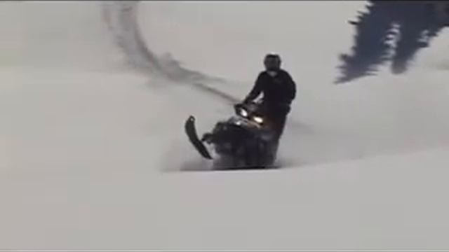YouTube Breathe the most beautiful snowmobile clip in he world смотреть онлайн