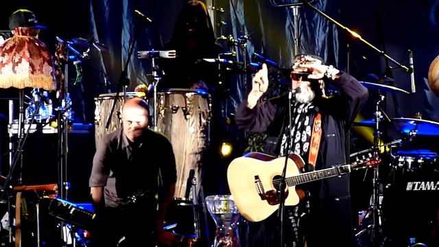 БГ: "Мы просим оставить людей в покое" смотреть онлайн