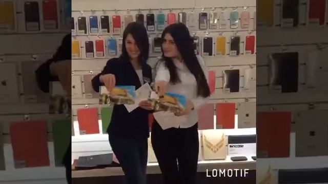 Наши девушки празднуют 8 Марта!!! смотреть онлайн