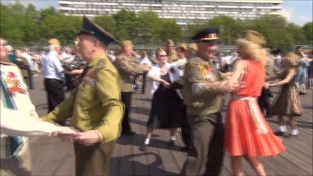 Бал Победы Гранд вальс у телебашни 7 05 2019 смотреть онлайн