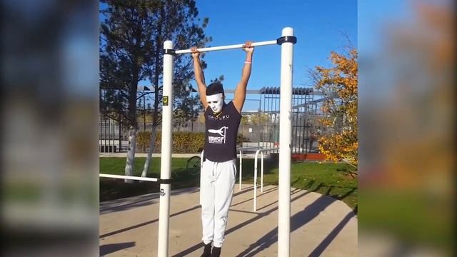 КРАСИВЫЙ ТАНЕЦ НА ТУРНИКЕ!!! смотреть онлайн