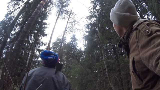 ЧТО мы Встретили в ЛЕСУ осенью? / Нашли чужой ШАЛАШ смотреть онлайн