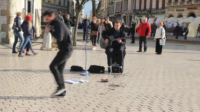 Елвіс Преслі у виконанні вуличних музик смотреть онлайн