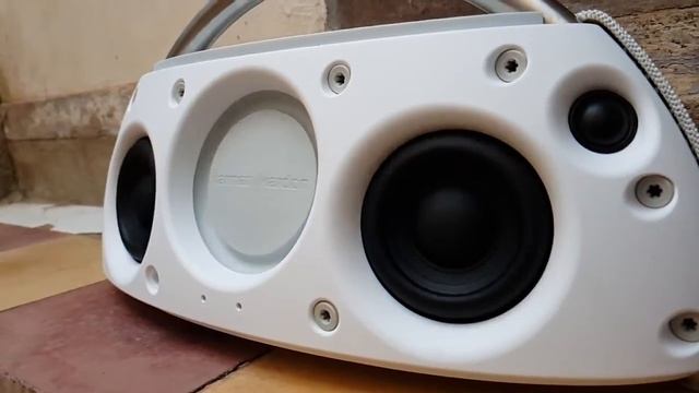 HARMAN KARDON GO+PLAY slowmotion смотреть онлайн