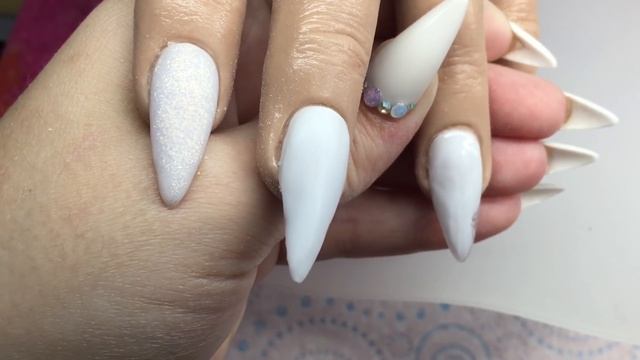 REMAKE OF MY ACRYLIC NAILS | WHITE ALMOND ACRYLICS | SANDRA THE NEW REALISTIC HAND смотреть онлайн