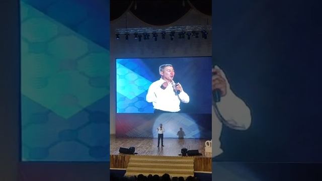 Как Галымжан простой бульдозерист стал Мастером Продаж в Атоми! смотреть онлайн