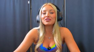 1 KILL = REMOVE 1 CLOTHING PIECE ON FORTNITE | Charlotte Parkes