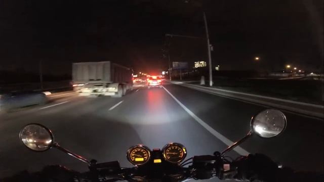 Вечерняя поездка на Honda CB1300 смотреть онлайн