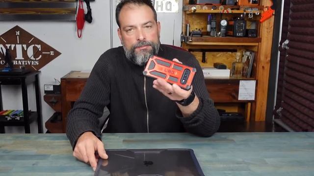 Urban Armor Gear uag MacBook Pro 13" Case смотреть онлайн