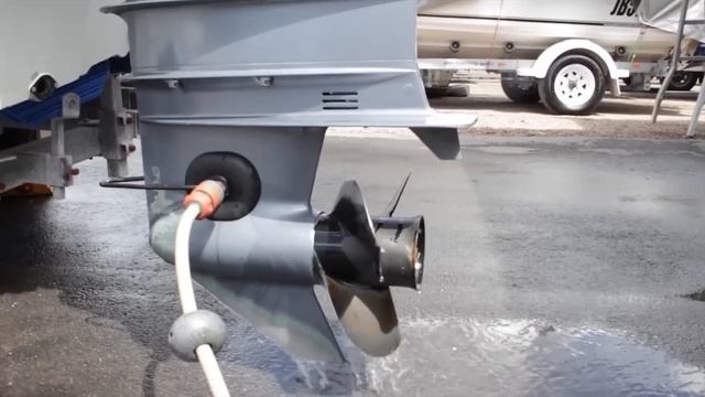 Outboard Engine Flush :: How to flush your Yamaha Outboard Engine | John Crawford Marine смотреть онлайн