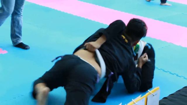 Headhunter 2015 - Sabah BJJ Competition - Abraham Jacob Maringking Gi 3 смотреть онлайн