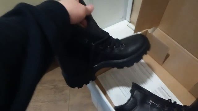 купил берцы в магазине Ловчий смотреть онлайн