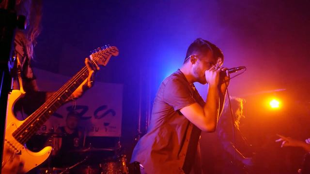 Hands Like Houses - Drift (Live Wyndham Youth Centre, 16/12/17) смотреть онлайн