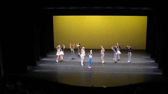 Rhythm Tap To This - Mamma Mia! - Dance Mix 2022 (Wide View) смотреть онлайн