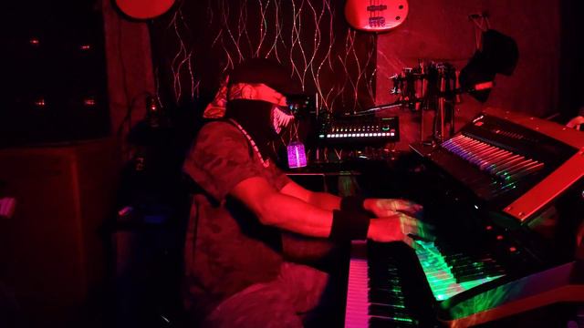 🌑 Dark Shadow Keys & Bass Beat + Roland TR-8S + AX-EDGE + Korg Kross+ смотреть онлайн