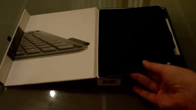 Unboxing the Logitech Type+ Apple iPad Air Keyboard смотреть онлайн