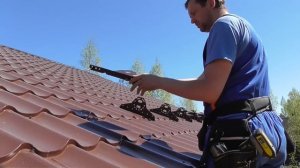 Монтаж снегозадержателей на металлочерепицу. Все наглядно.