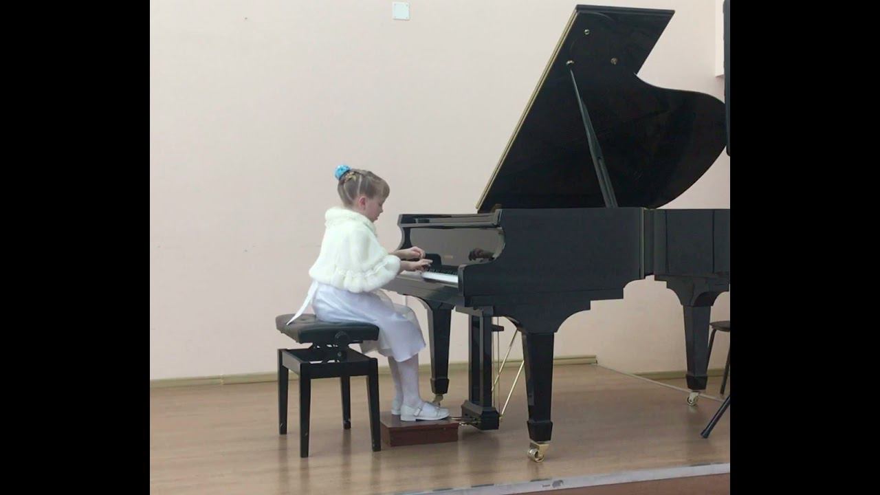 Колесникова Алина 1 класс, Д.Кабалевский "Вальс", А.Николаев "Этюд" C-dur смотреть онлайн