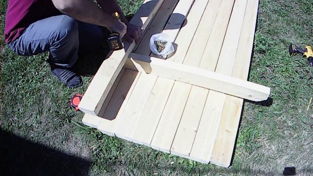 Стол для дачи Всего за 1650 руб. смотреть онлайн