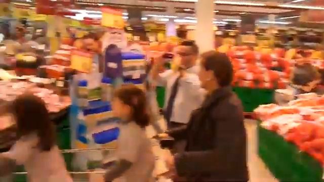 Рекламный флешмоб компании Кока кола смотреть онлайн