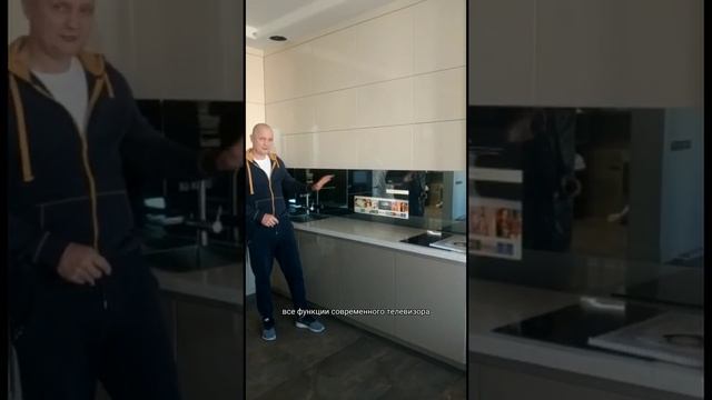Идеально расположенный телевизор на кухне . Телевизор зеркало смотреть онлайн