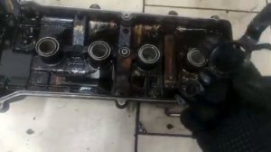 Mazda 3  течь масла из под клапанной крышки