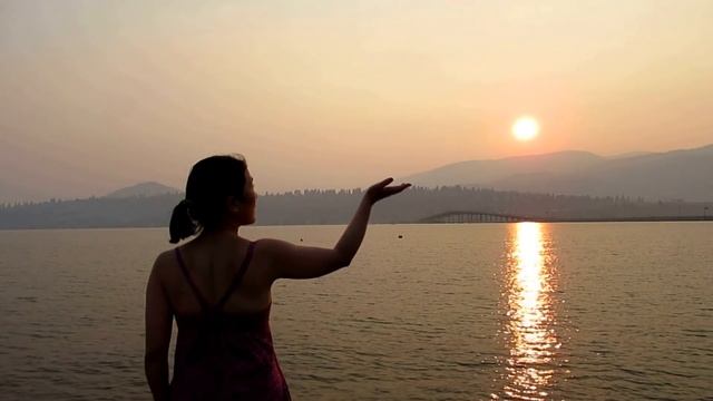 Для чего бывшие пишут? Она же предала! Что ей нужно? смотреть онлайн