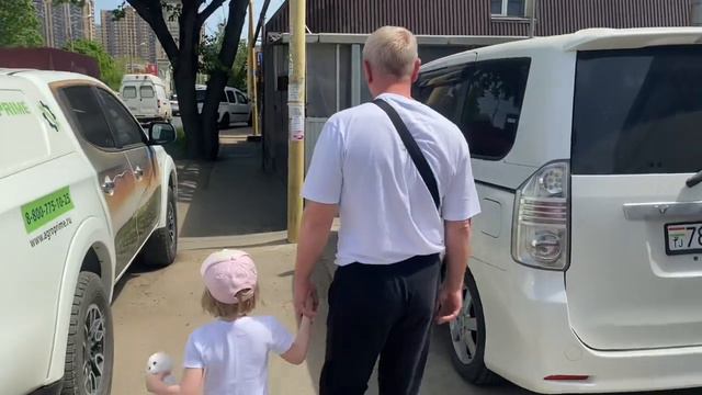 VLOG:Беру интервью у Милаши. Заселяемся в отель. Необычный ТРЦ «Галактика». смотреть онлайн