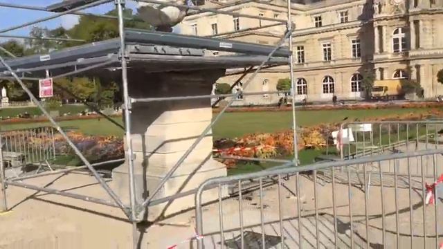 Париж/ Сад Люксембург/ Результат реконструкции фонтана Марии Медичи смотреть онлайн
