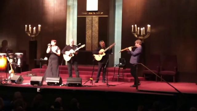 Think of others by Mira Awad with Achinoam Nini and Tim Ries смотреть онлайн