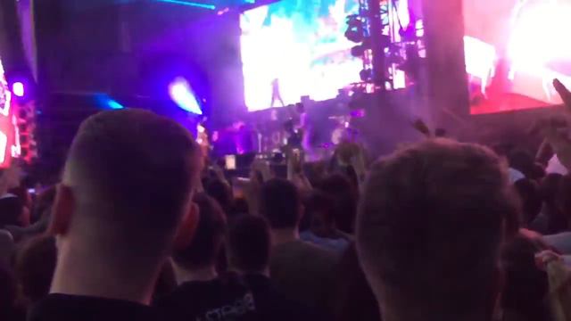 Bring Me The Horizon ft. Dani Filth - Wonderful Life (Live, All Points East, London 2019) смотреть онлайн